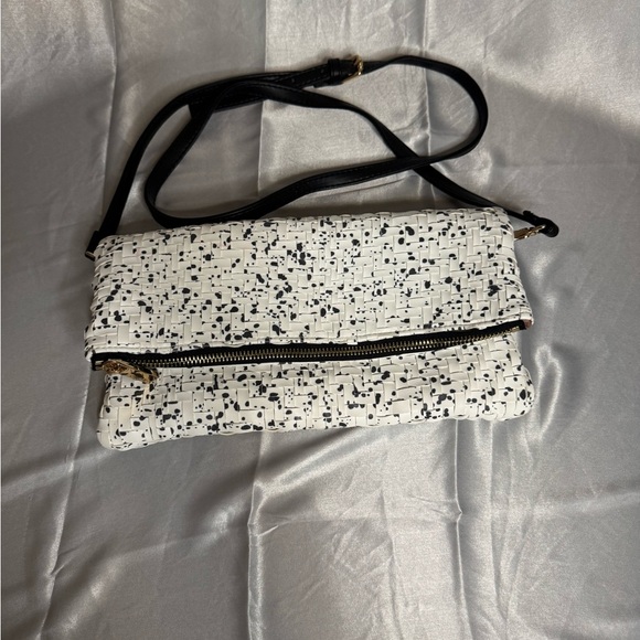 Deux Lux purse that turn into a super cute clutch. - Picture 3 of 10